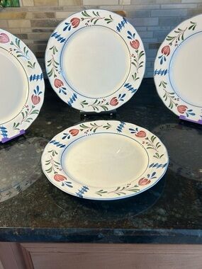 Nikko Avondale Dinner Plates